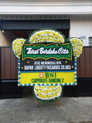 Papan Bunga Duka di Loa Bakung