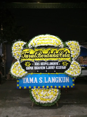 Papan Bunga Duka di Loa Bakung